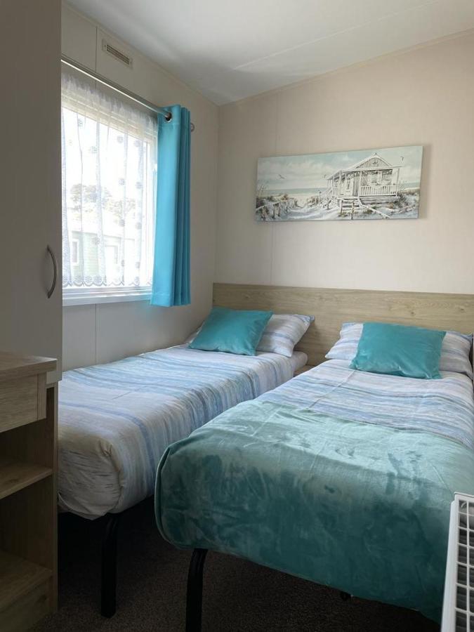 Lizard ,Mullion Holiday Caravan Extérieur photo