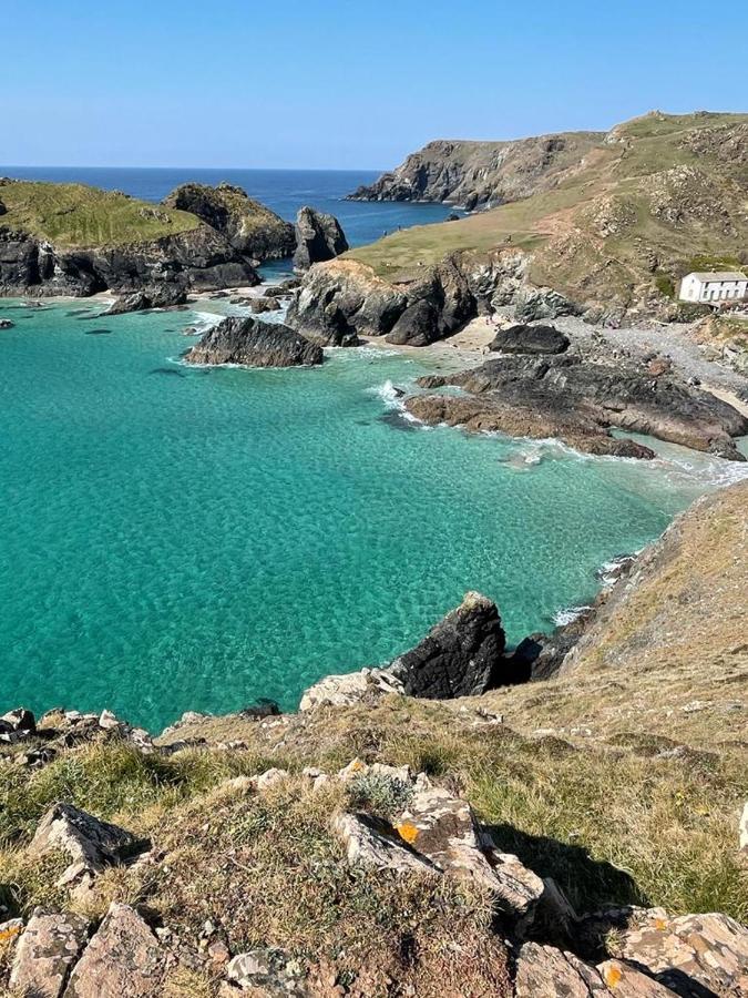 Lizard ,Mullion Holiday Caravan Extérieur photo